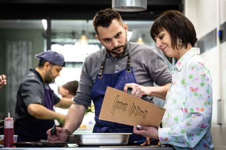 Maison Grandclaude · Restaurant Gastronomique Vosges · Le Chef en cuisine